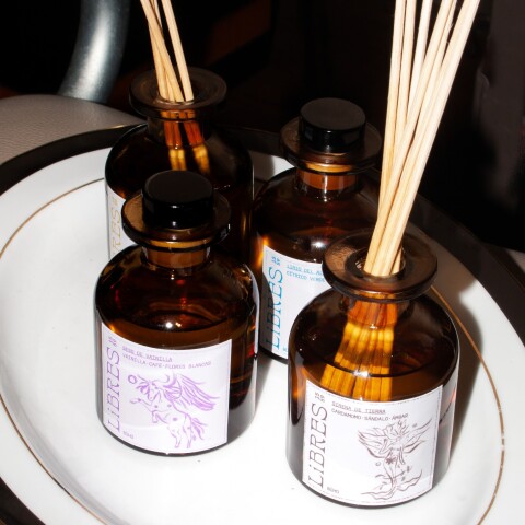 Difusor aromatizador de ambientes Beso de Vainilla 80ml Difusor aromatizador de ambientes Beso de Vainilla 80ml