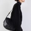 Cartera al hombro Mod en efecto cuero liso Negro