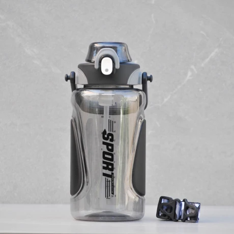 Botella Deportiva Plástica Con Sorbito 1.6L Botella Deportiva Plástica Con Sorbito 1.6L