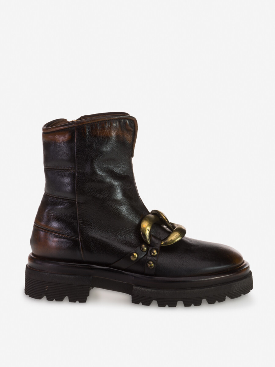 LADIES LEATHER BOOTS 