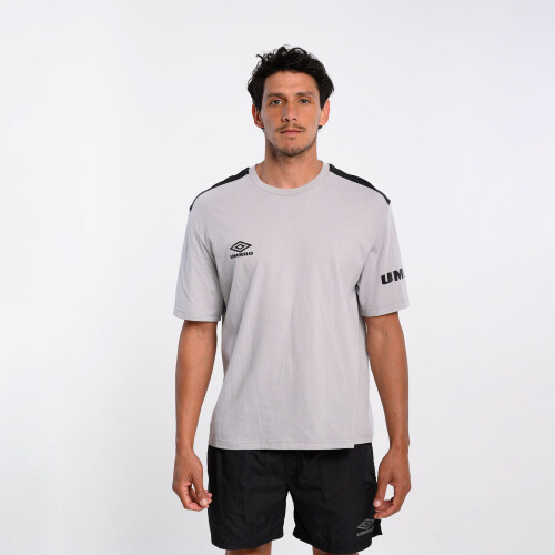 Remera Over Umbro Hombre 052