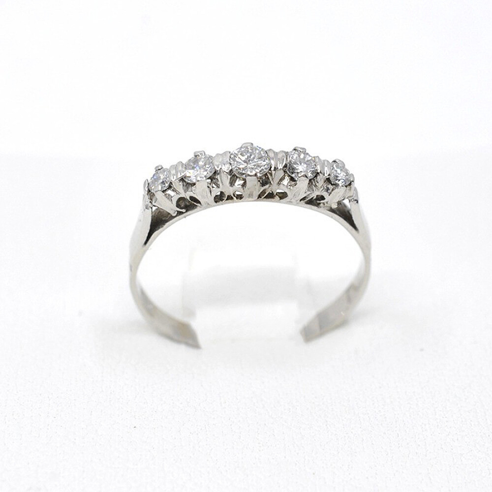 Anillo Antiguo En Oro 18K Blanco Y Brillantes Anillo Antiguo En Oro 18K Blanco Y Brillantes