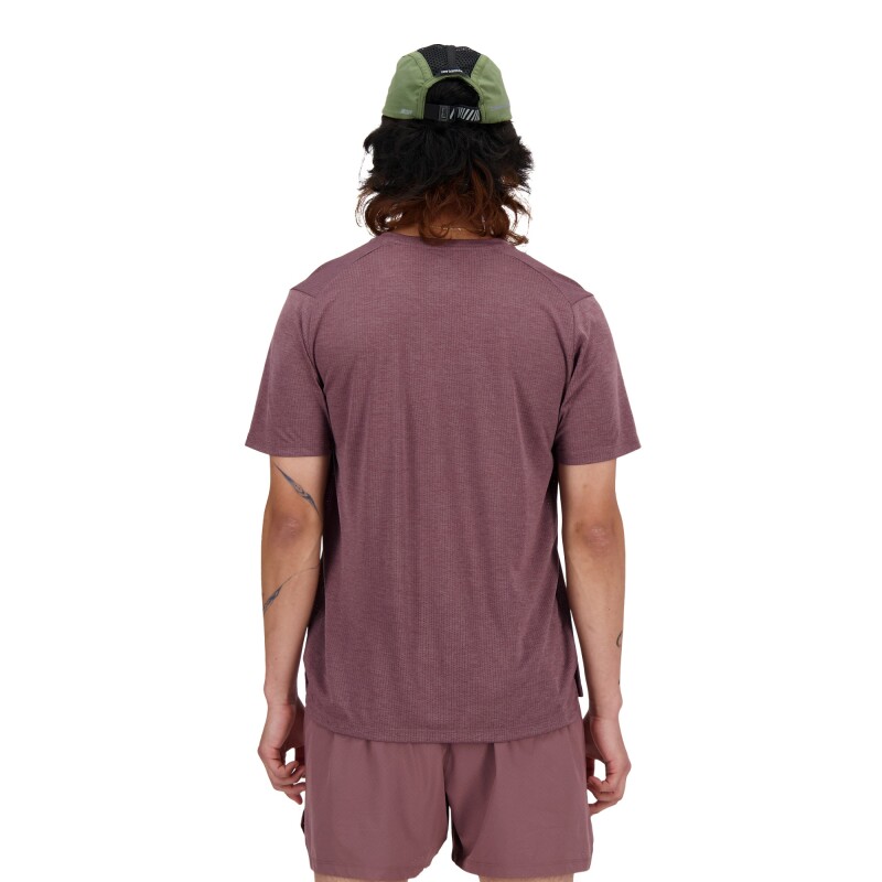 Remera New Balance de Hombre - MT41253LRC WINE