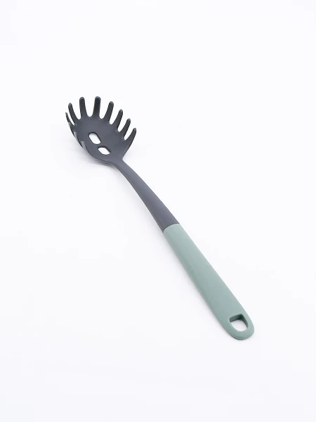 CUCHARON PARA PASTA VERDE