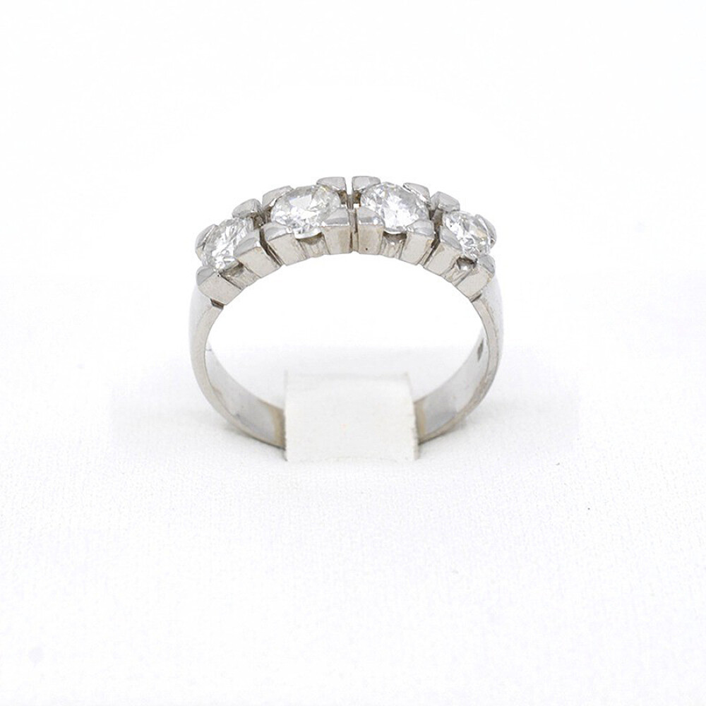 Anillo Antiguo Medio Sin Fin En Oro Blanco 18 K Y Brillantes Anillo Antiguo Medio Sin Fin En Oro Blanco 18 K Y Brillantes