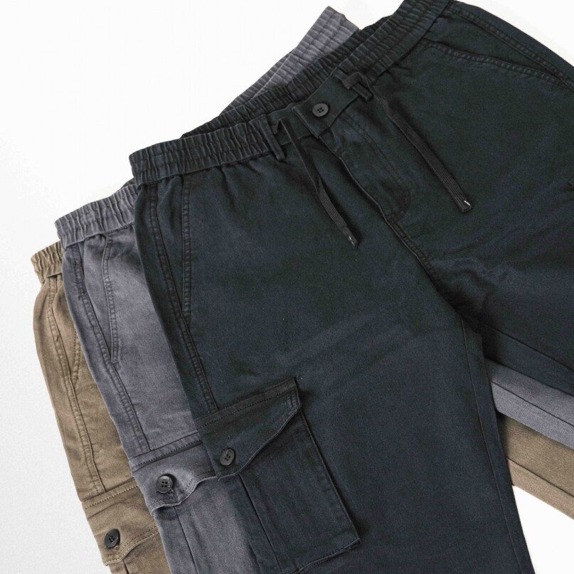 PANTALON KARGO VERDE OSC. PANTALON KARGO VERDE OSC.