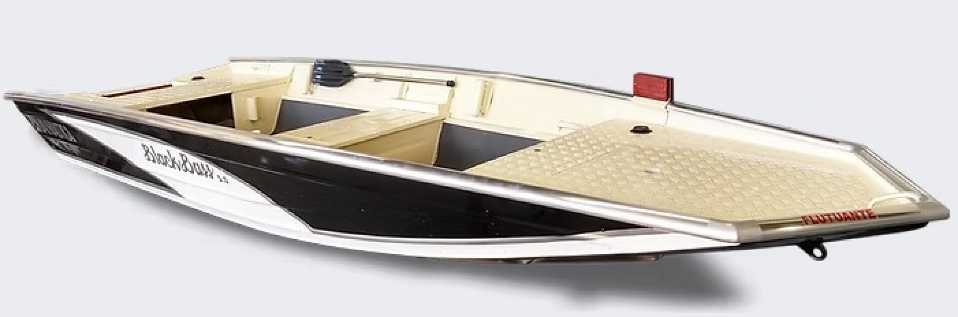 BOTE UAI BLACK BASS 5,00 MTS 