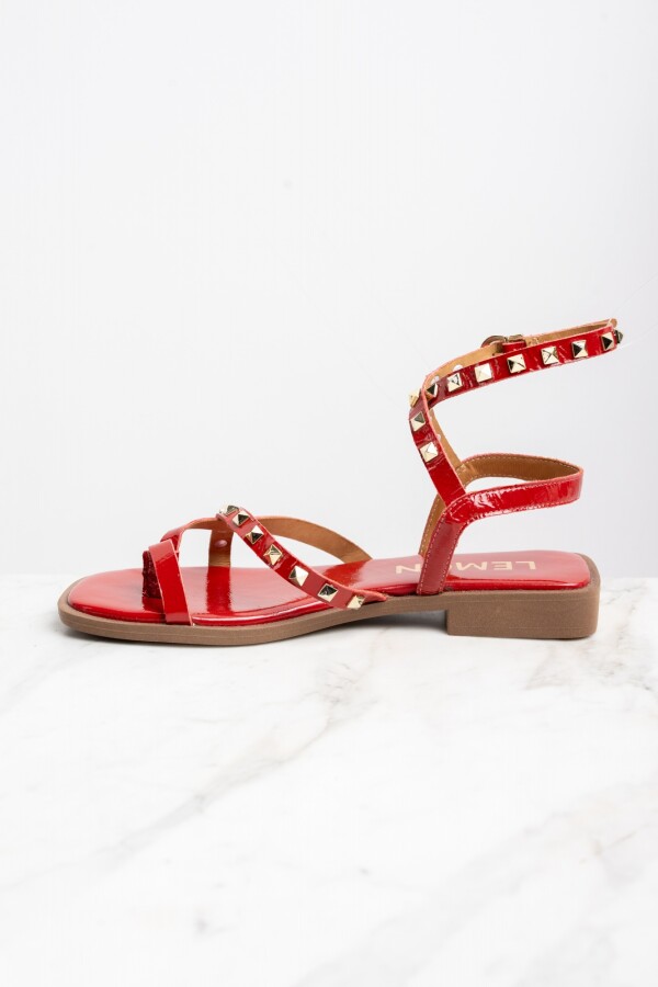 Sandalia Charol Tachas Rojo