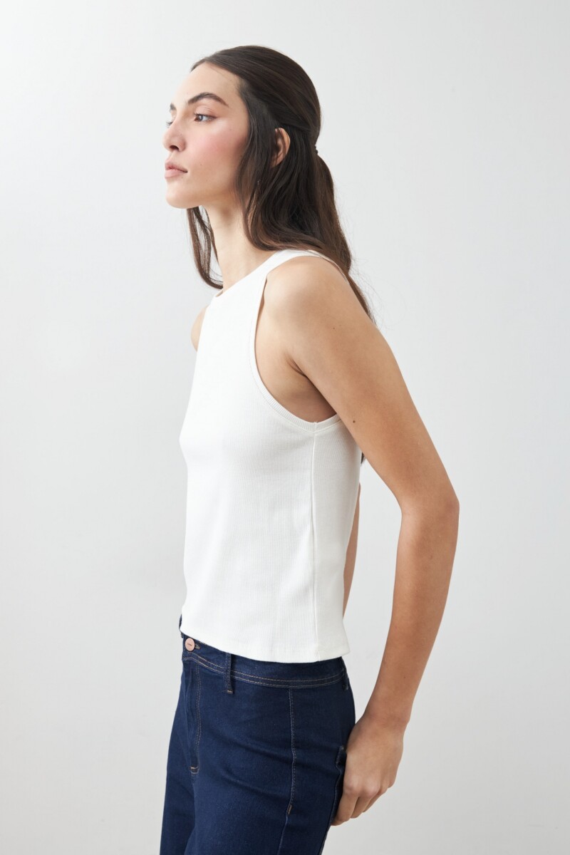 Musculosa canalé crudo