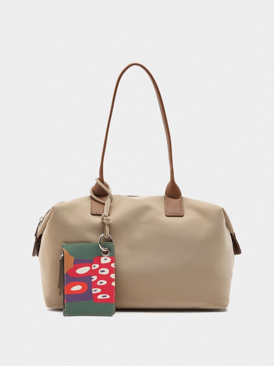 Bolso Shopper De Textura Suave Con Colgante - camel 