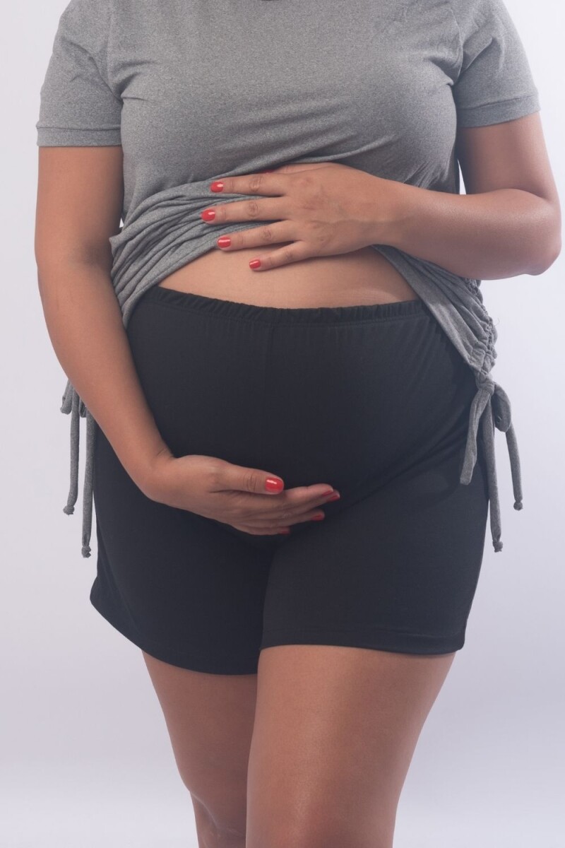 Short Maternal Ivana - Negro 