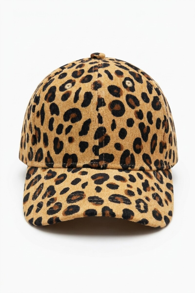 Gorro con estampa animal print beige