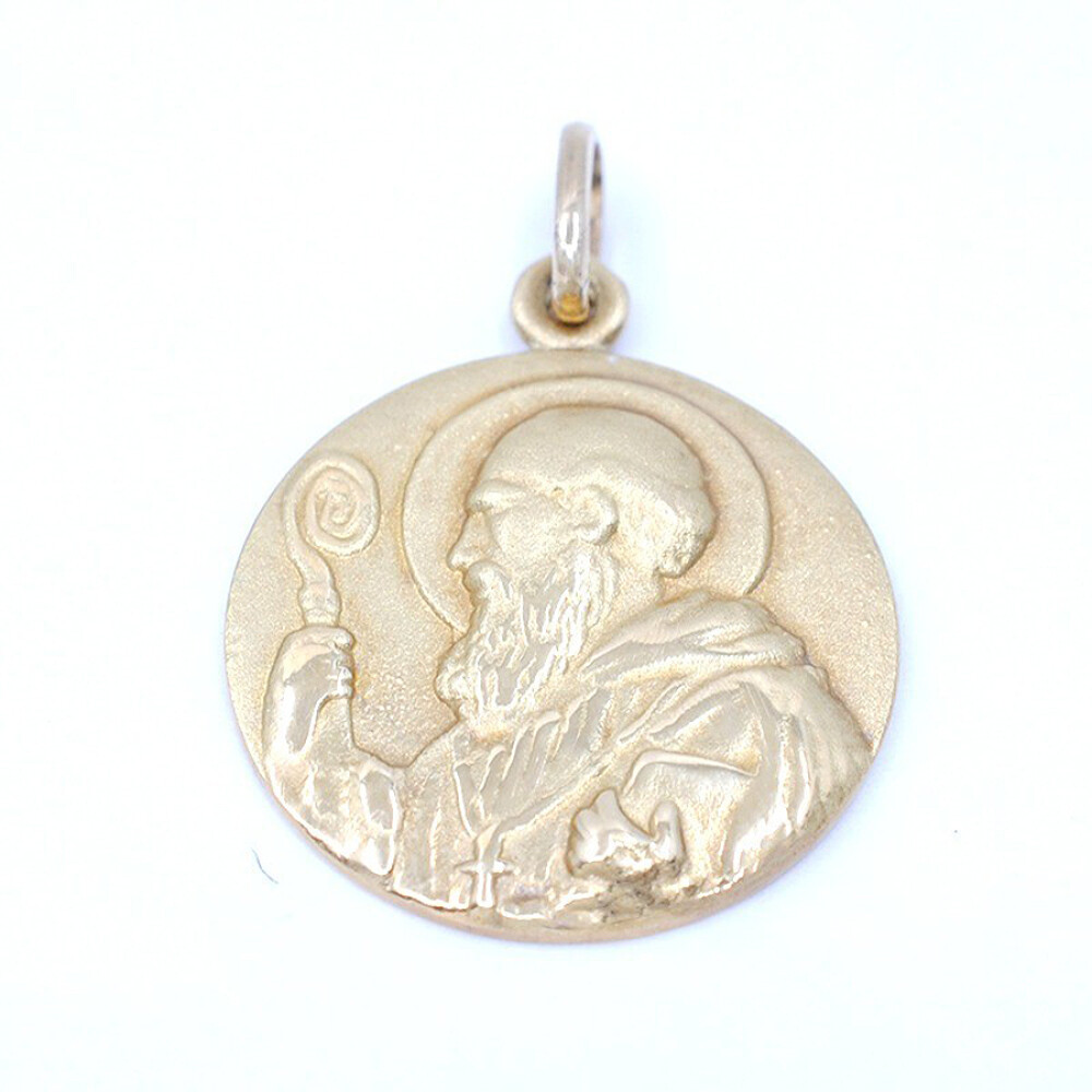 Medalla En Oro 18K amarillo Con Imagen De San Benito Medalla En Oro 18K amarillo Con Imagen De San Benito