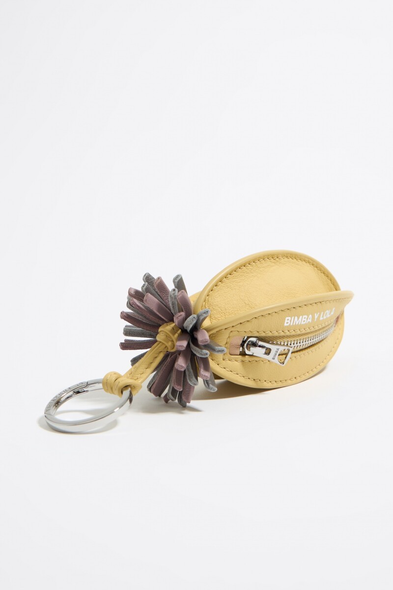 LLAVERO CHARM PELOTA PIEL Amarillo