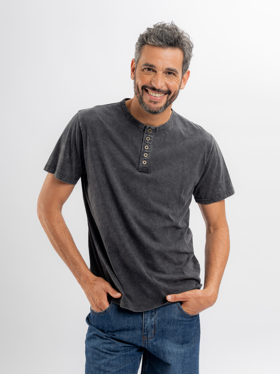 T-shirt m/c estoneada - negro 