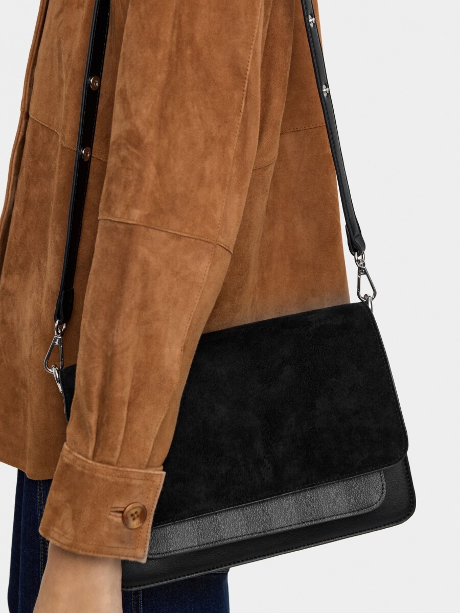 Bolso Bandolera Con Solapa negro