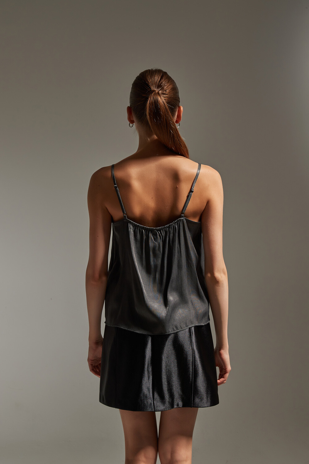 Musculosa Esqueiara Gris Oscuro