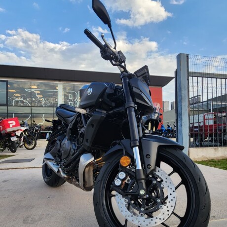 Yamaha MT07 Negro