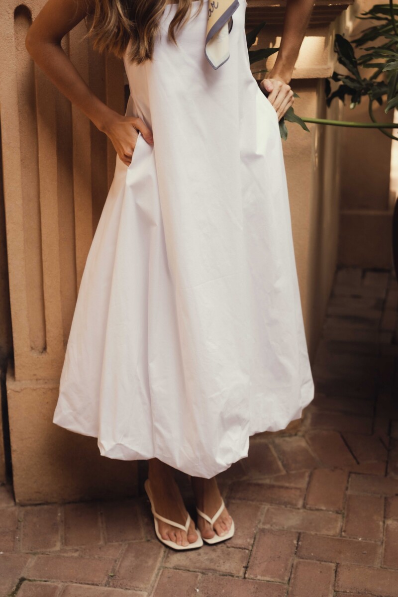 VESTIDO JACQUELINE MAXI OFF WHITE VESTIDO JACQUELINE MAXI OFF WHITE