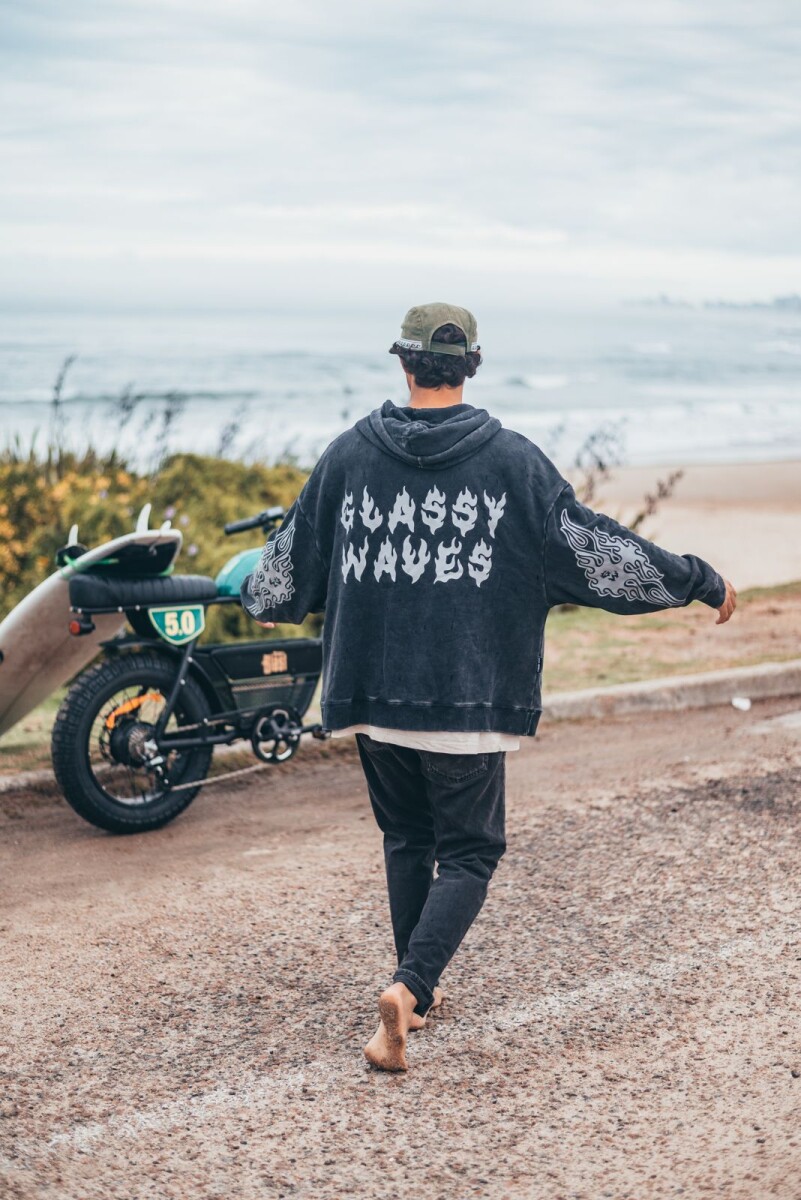 Hoodie Brasa Boxy Fit / Negro Wash 