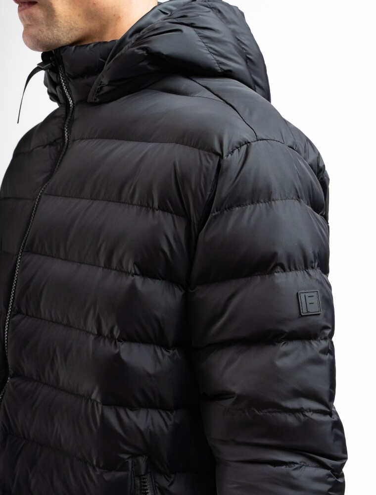 Campera Nylon Capitoneada C/Capucha Granada Negro