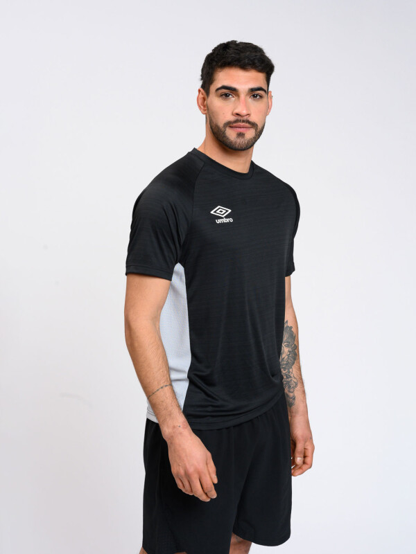 REMERA TRINY HOMBRE Umbro Hombre 025
