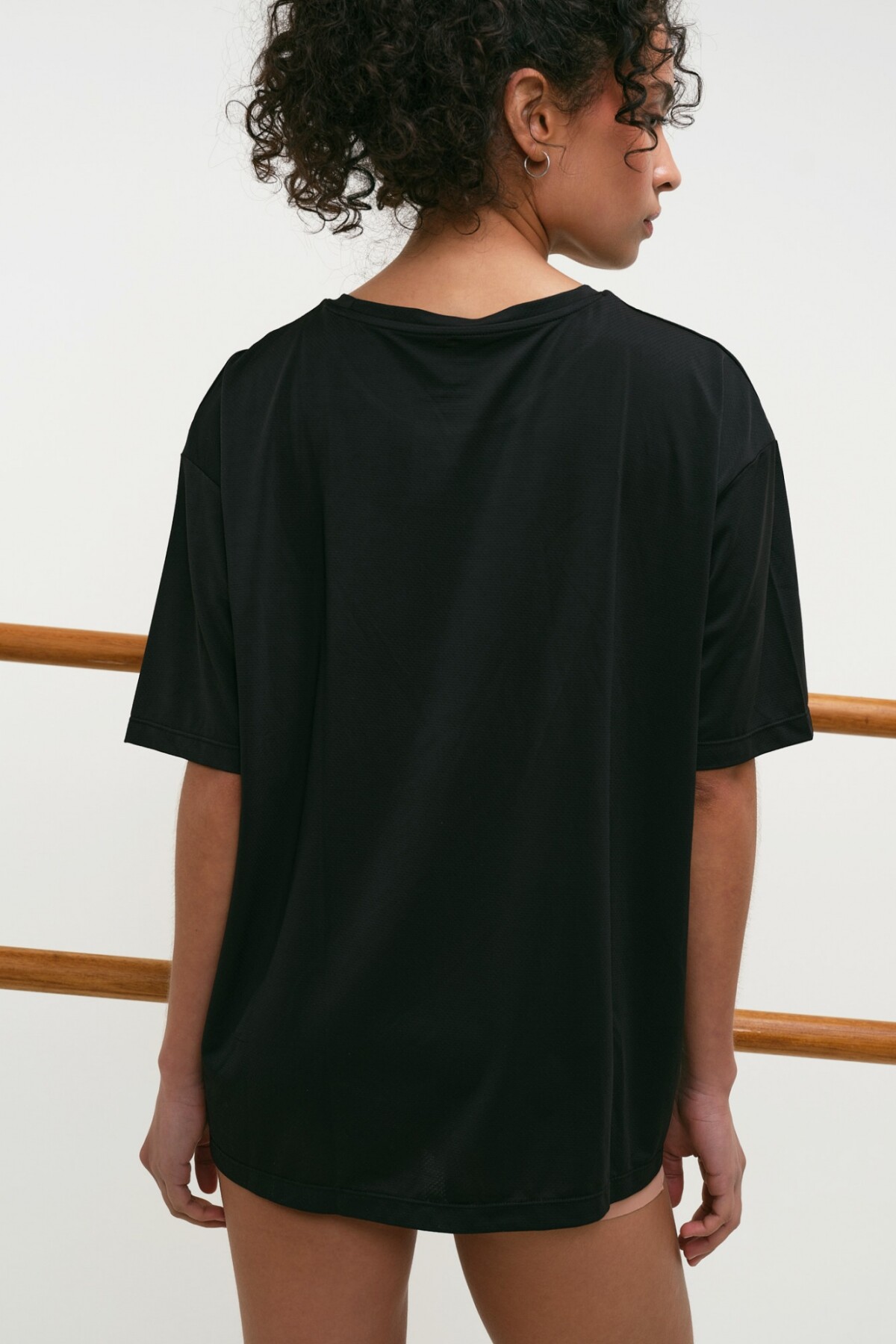 Remera Granate Negro