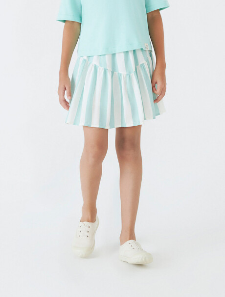 SHORT POLLERA DE NIÑA CON VOLADOS VERDE