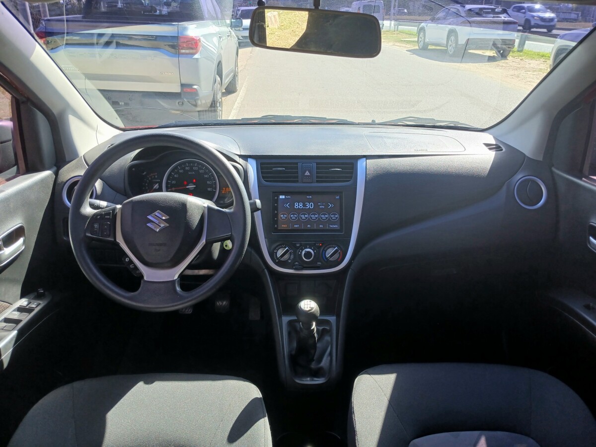 Suzuki Celerio GL 2020 EXCELENTE ESTADO! | Permuta/ Financia Suzuki Celerio GL 2020 EXCELENTE ESTADO! | Permuta/ Financia