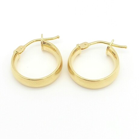 Par de aros de oro 9 ktes. Par de aros de oro 9 ktes.