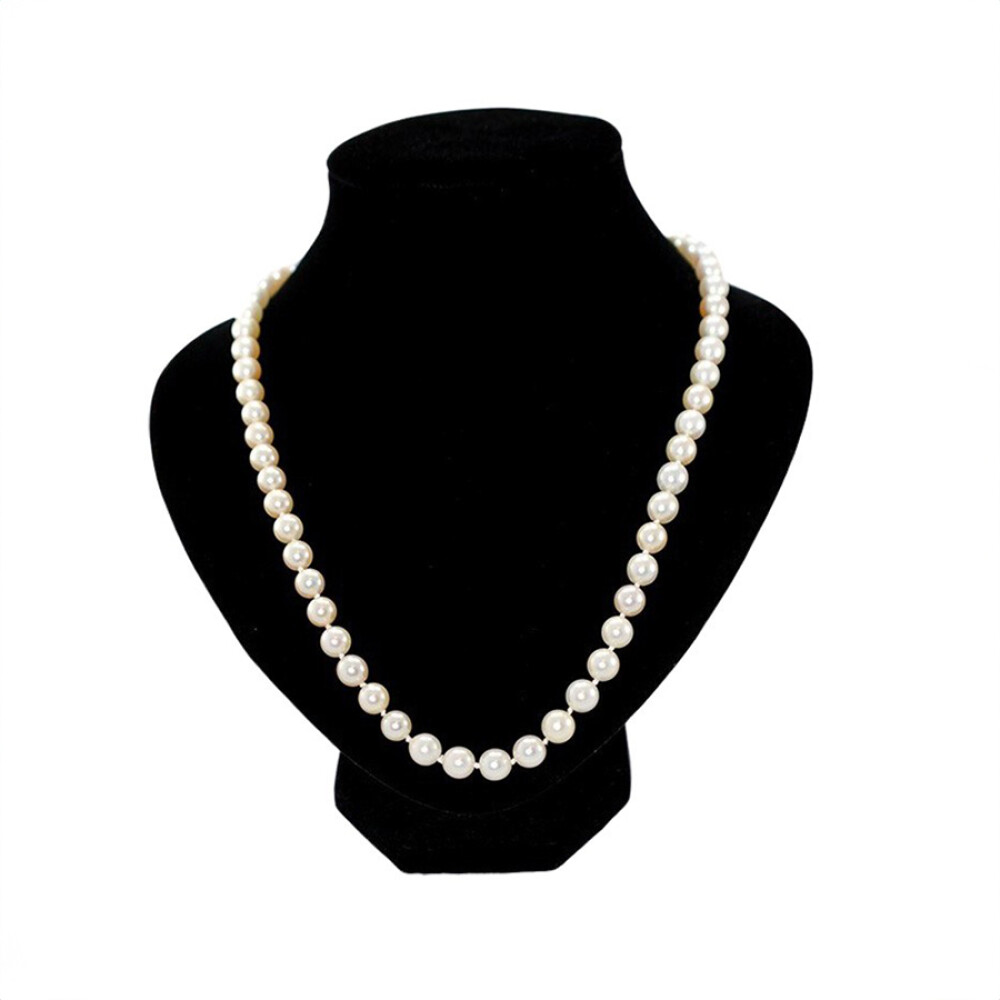 Collar Perlas De Cultivo Con Importante Broche En Oro 18K Collar Perlas De Cultivo Con Importante Broche En Oro 18K