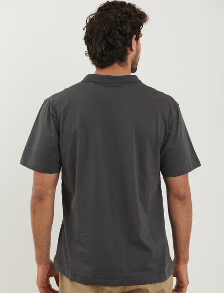 520676 REMERA HARRY Gris Oscuro