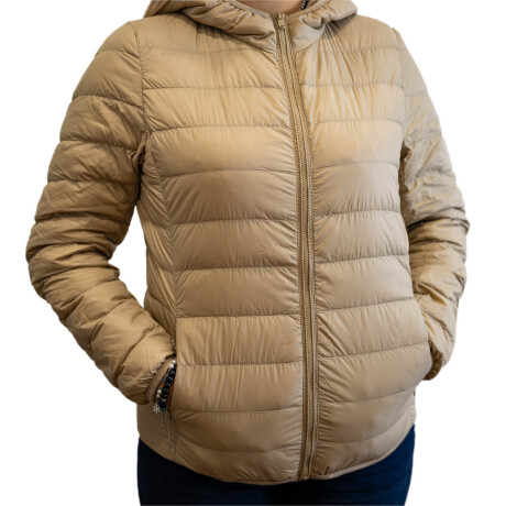 Uzspace Campera Dama Capucha Liviana Fácil Guardado Beige
