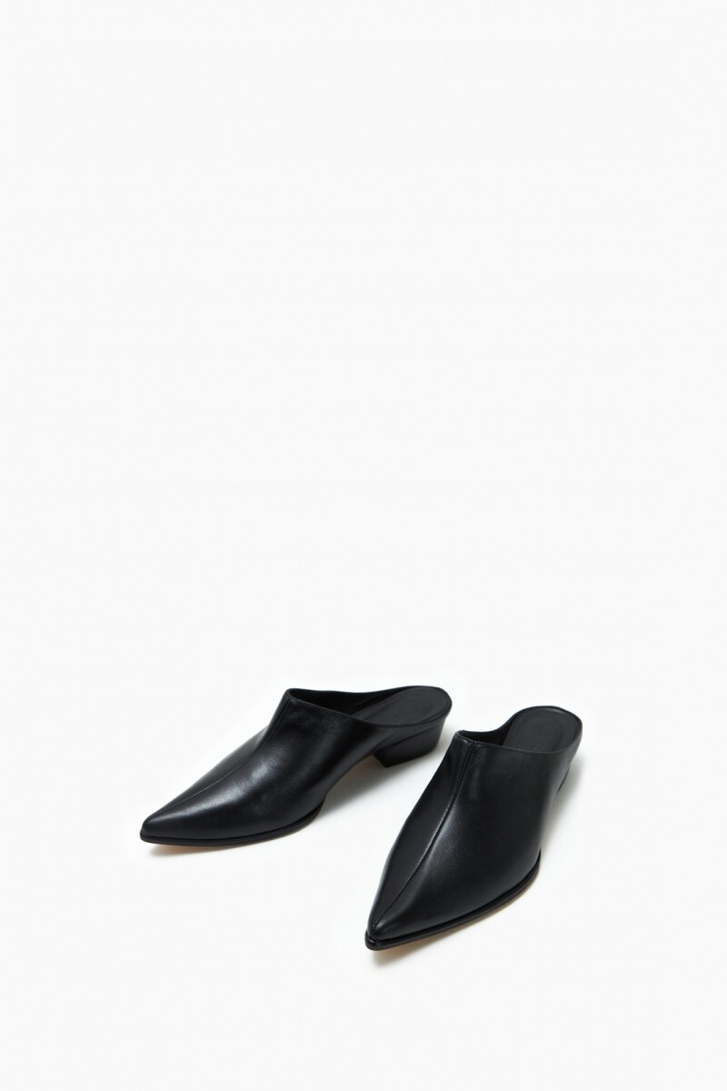 Zueco Iris de cuero negro