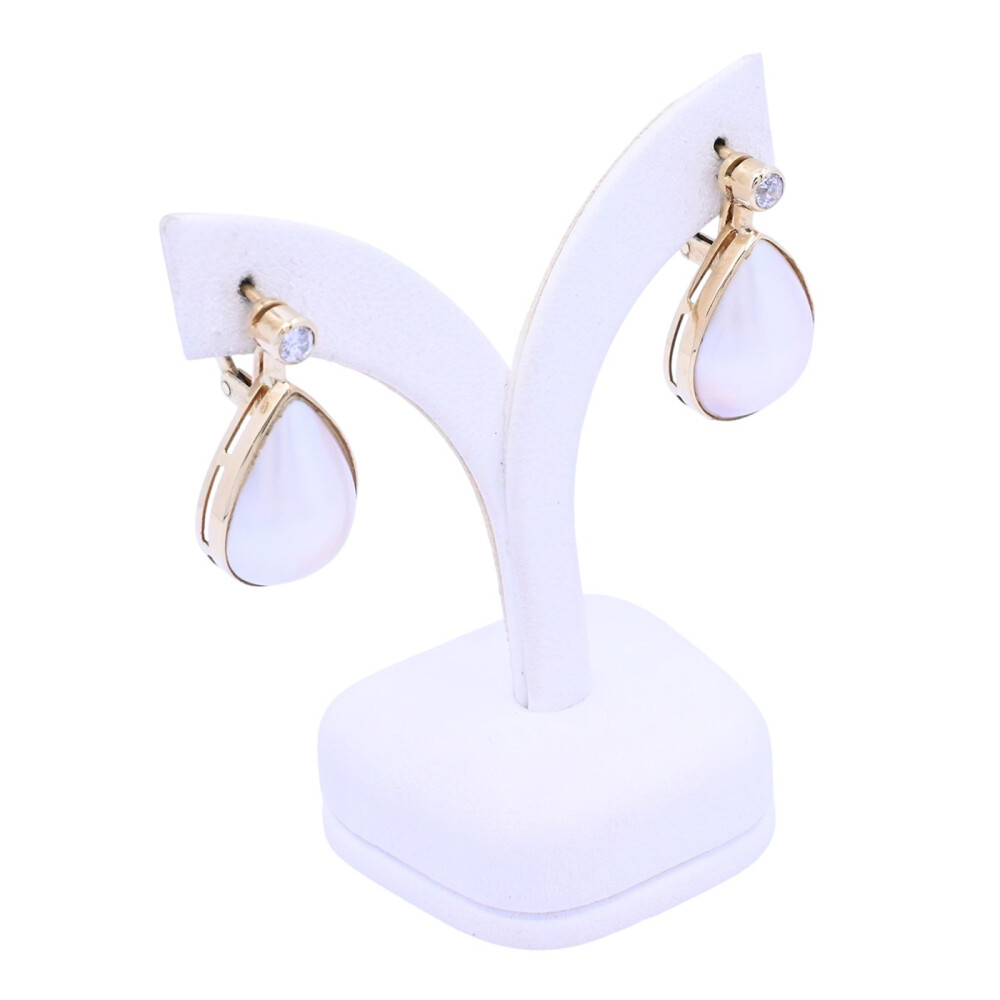 Caravanas oro 18 k con perla mabe lágrima y brillantes. Caravanas oro 18 k con perla mabe lágrima y brillantes.