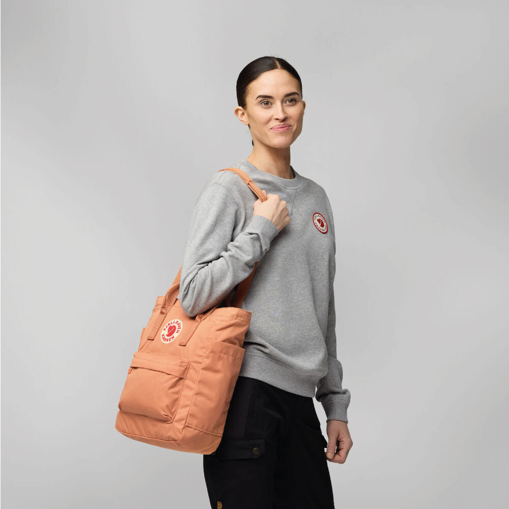 Mochila Fjallraven Kanken Totepack Unisex Graphite