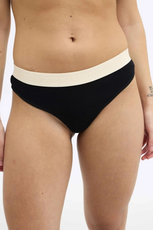 Colaless Jacinta Negro