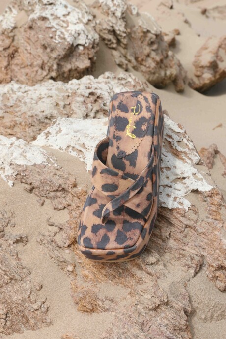 Sandalias Iara Animal Print Sandalias Iara Animal Print