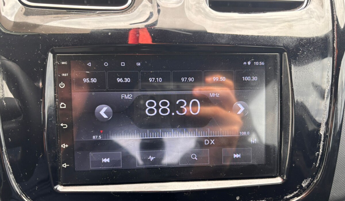 Renault Sandero Life 1.0 - 2022 Renault Sandero Life 1.0 - 2022