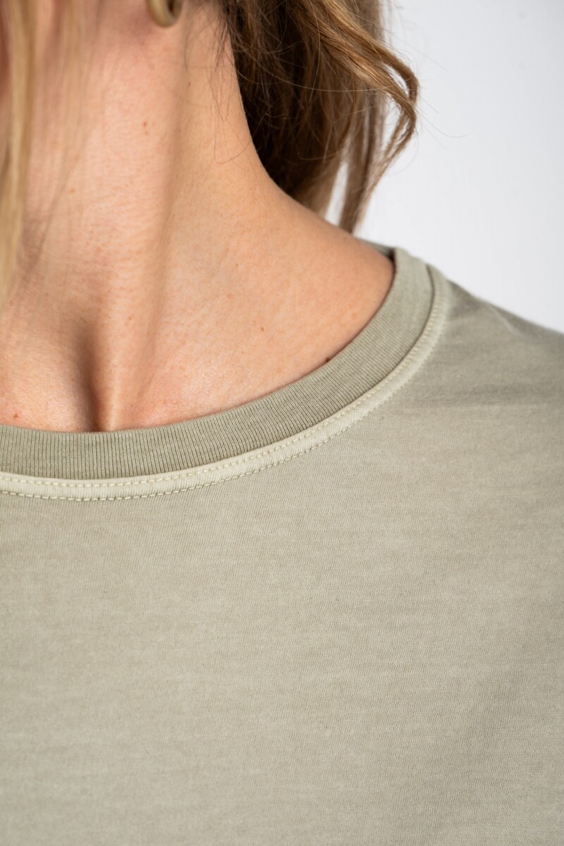 Remera Manga Larga Lavada Safari