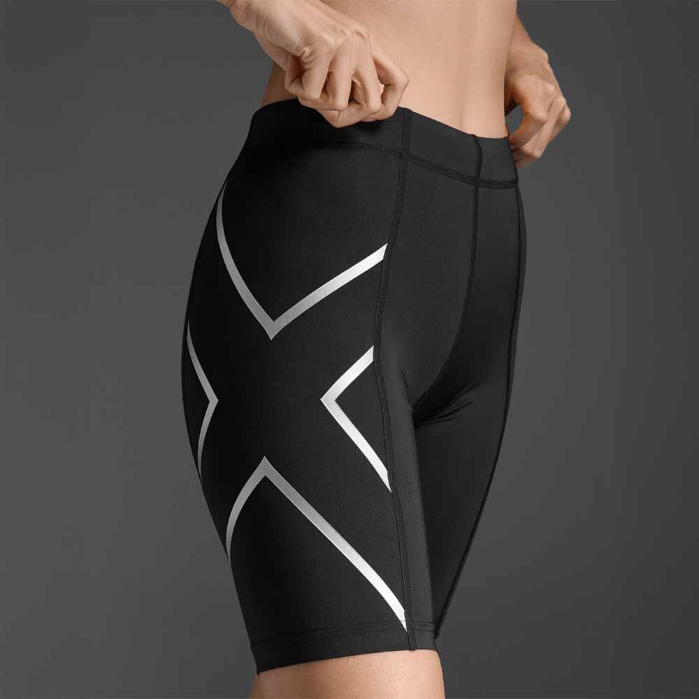 Short Training Core Compression Mujer Black/silver