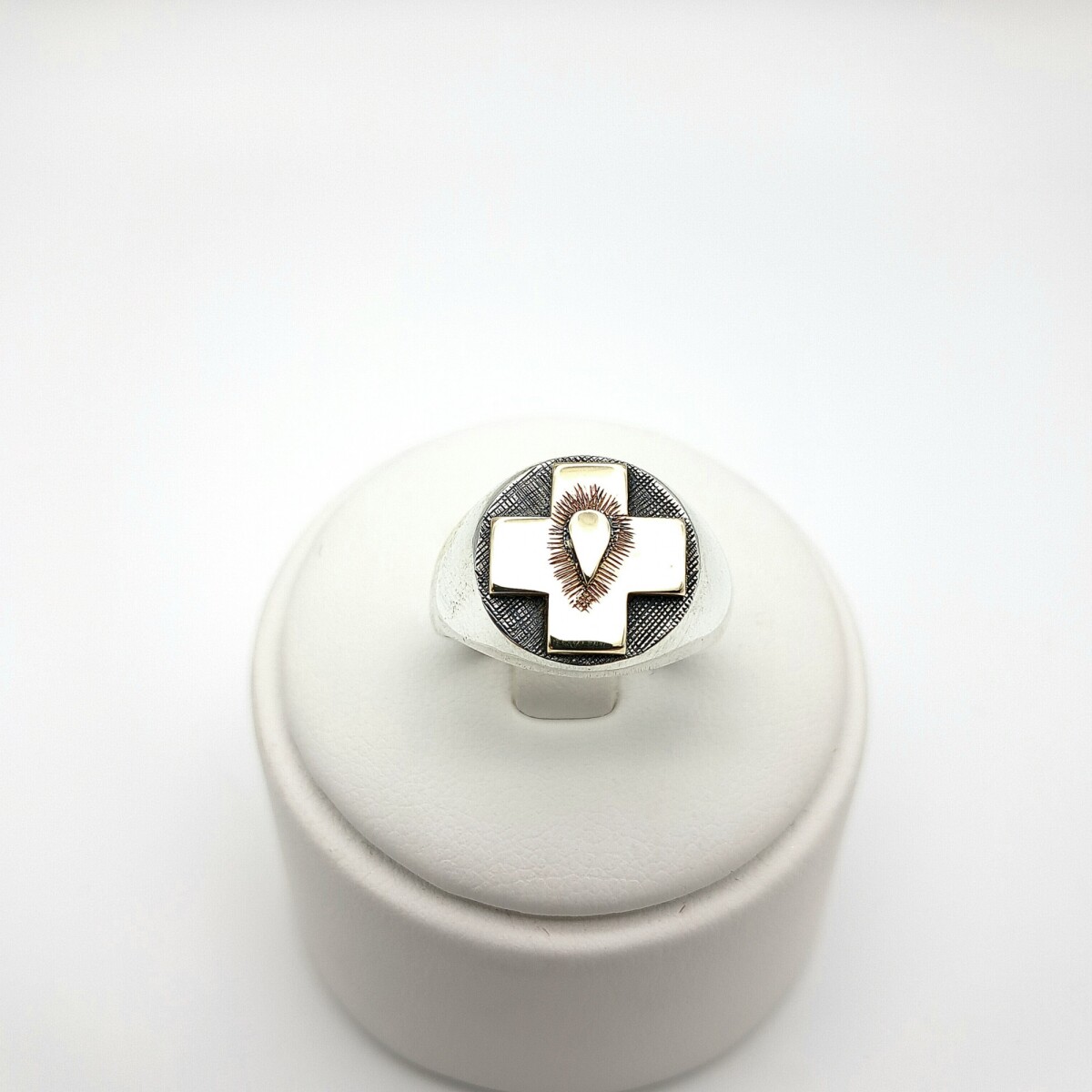 Anillo de plata 925 y or 10 ktes, AUXILIAR DE SERVICIO. 