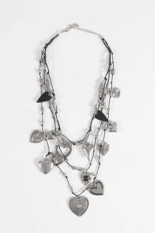 Collar doble dijes cora plateado