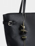 Shopper Cartera Shopper Con Charm - Negro