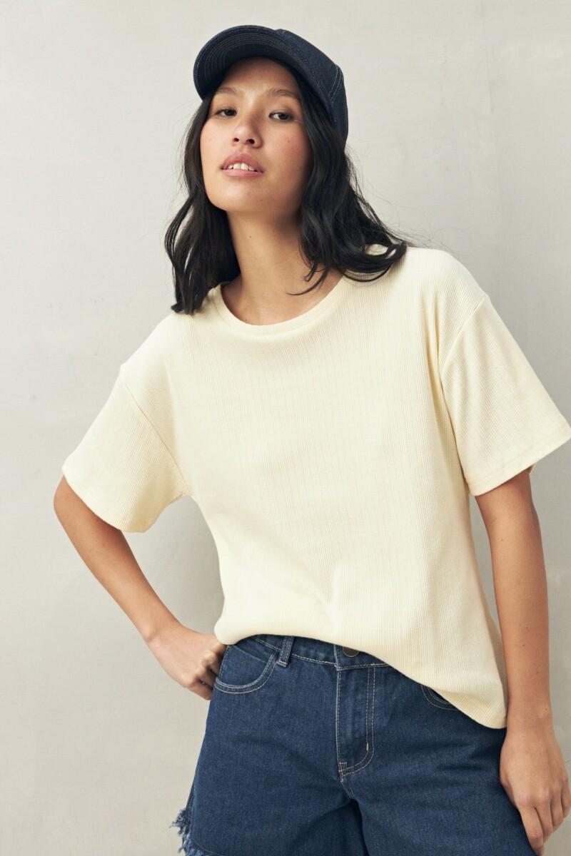 REMERA BASILE AMARILLO PASTEL