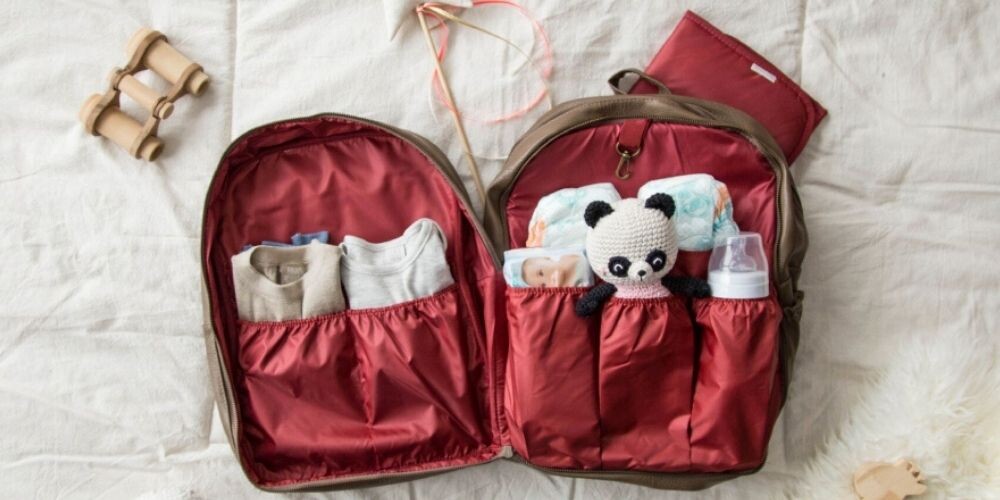 bolso y mochila maternal abierta doble compartimento cosas del bebe