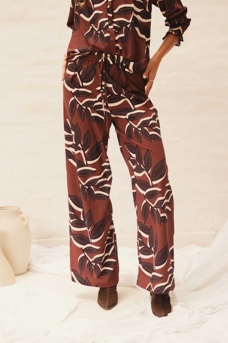 PANTALON NEW ARIANNA CHOCOLATE FOLIAGE PARADISE PANTALON NEW ARIANNA CHOCOLATE FOLIAGE PARADISE