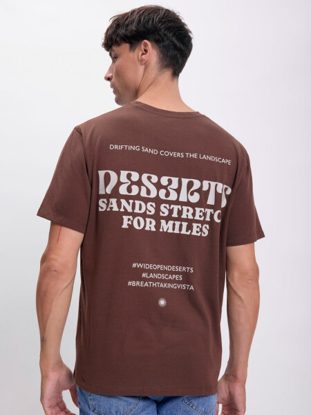 Remera estampa Marrón