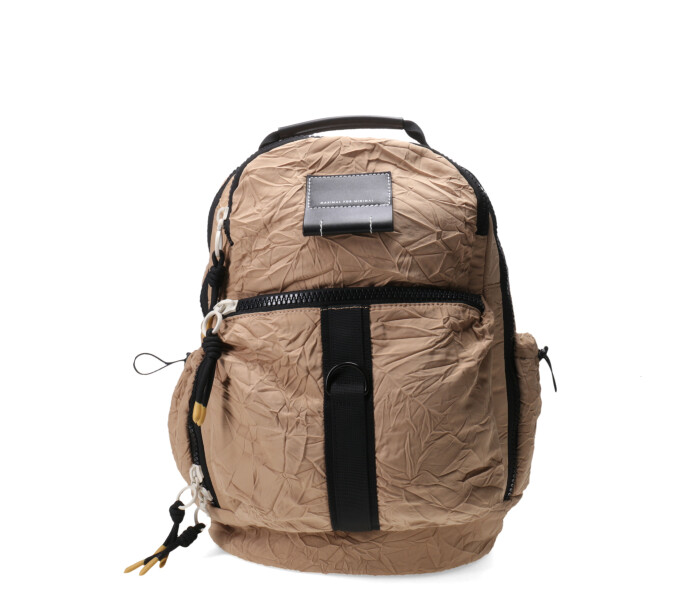 Mochila Miss Carol Karo Con Material Rugoso Beige