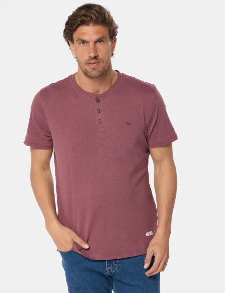 REMERA LISA CON BOTONES Bordo